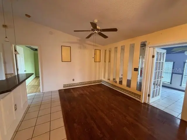 741 Parrot Ct, FL
