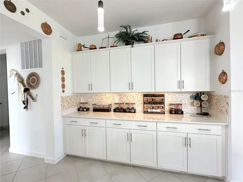 8608 Saint Kitts Cir, FL