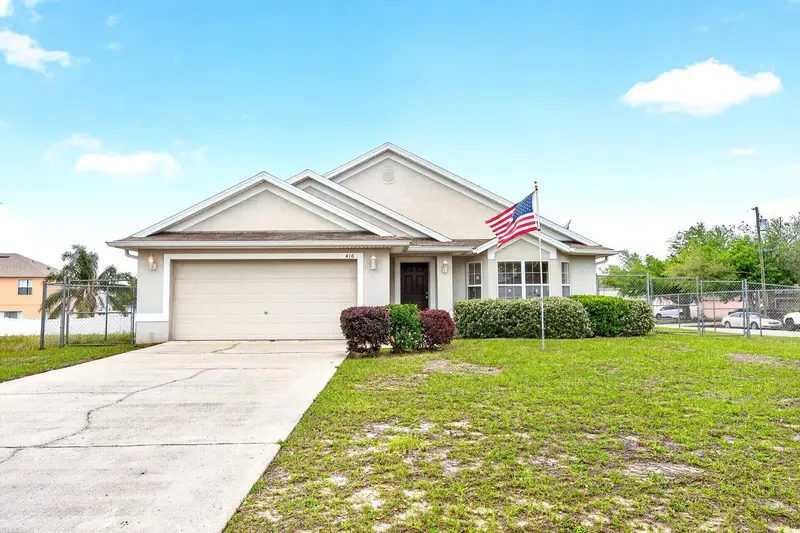416 Lakeview Rd, FL