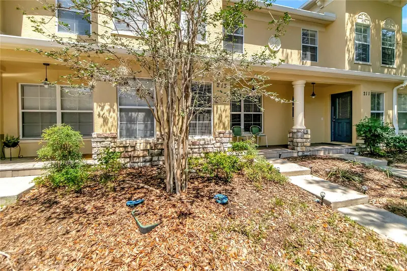 213 Draw Bridge Ln, FL