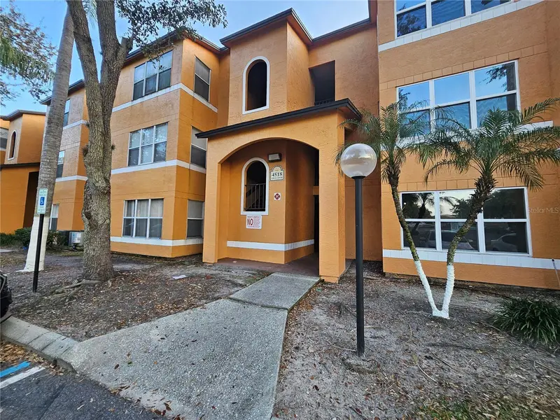 4518 Commander Dr #1915, FL