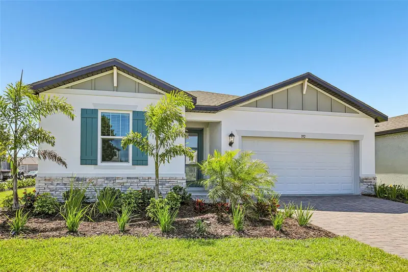 192 Shady Edge Loop, FL
