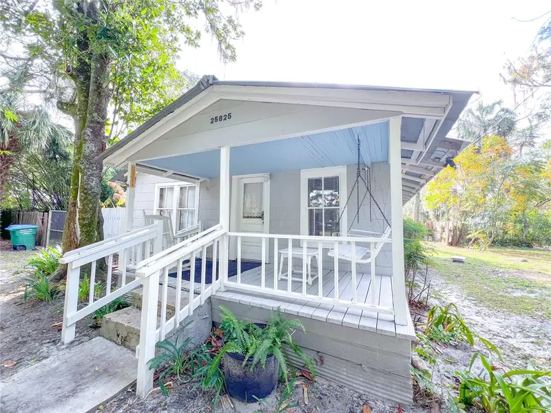 25825 W Newberry Rd, FL