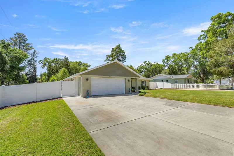 20430 Sw 80th Place Rd, FL