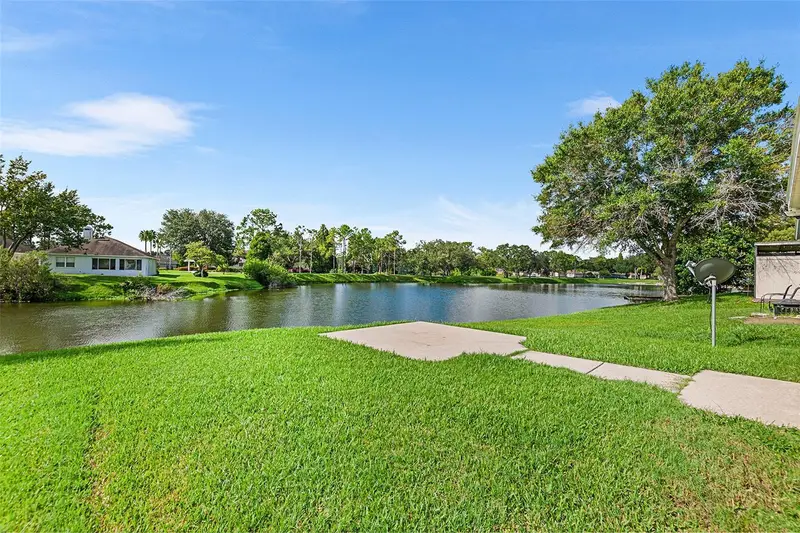 2101 Hatteras Pt, FL