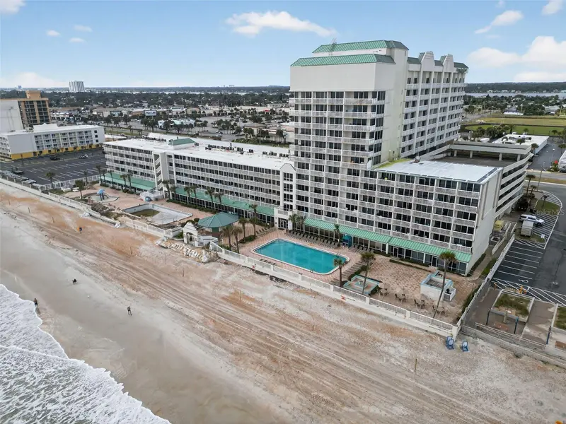 2700 N Atlantic Ave #403, FL