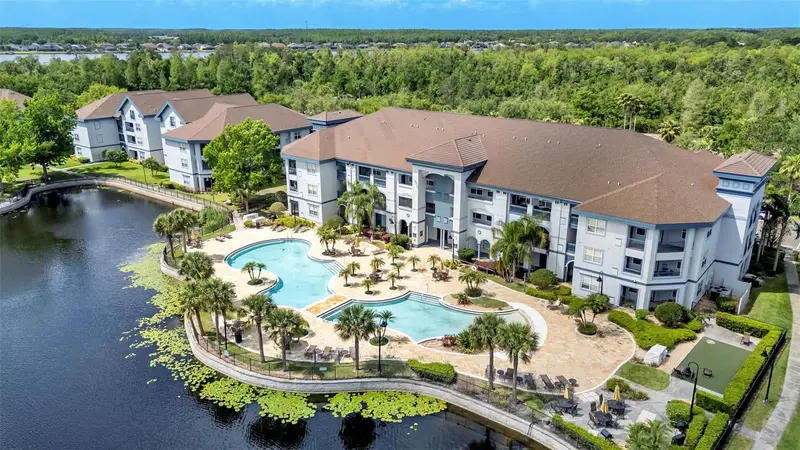 1640 Villa Capri Cir #303, FL