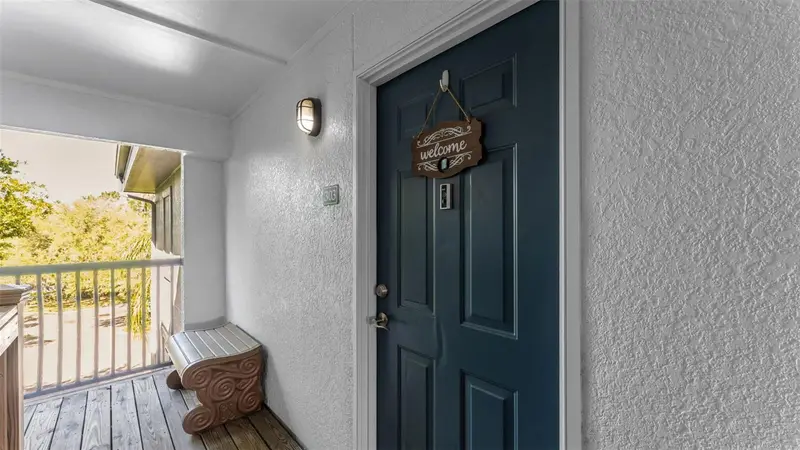 1640 Villa Capri Cir #303, FL