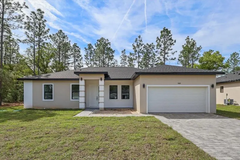 8681 N Circular Way, FL