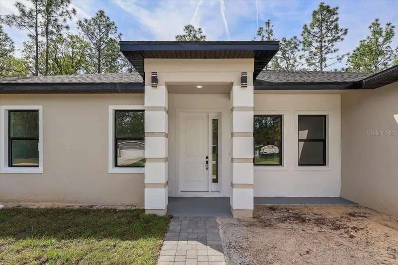 8681 N Circular Way, FL