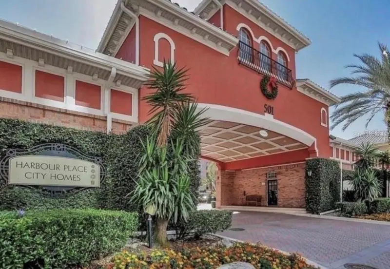 501 Knights Run Ave #2215, FL