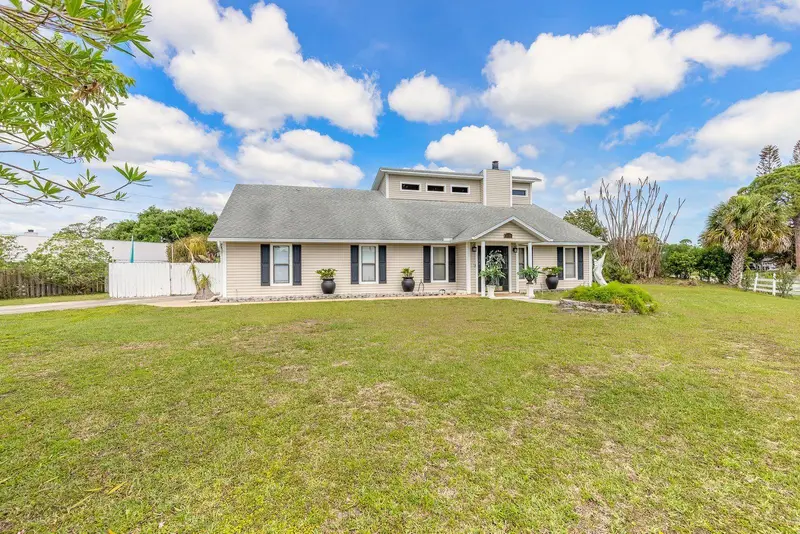3130 Royal Palm Dr, FL