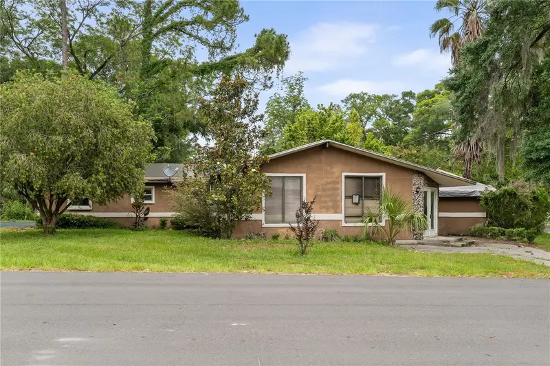 717 Nw 253rd St, FL