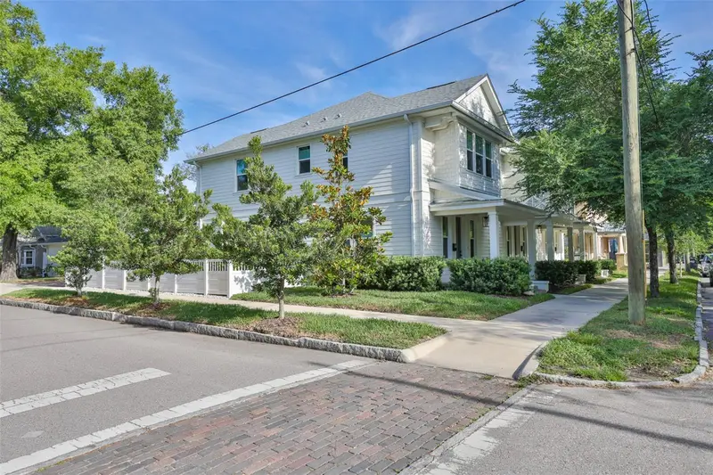 2204 N Central Ave #1, FL