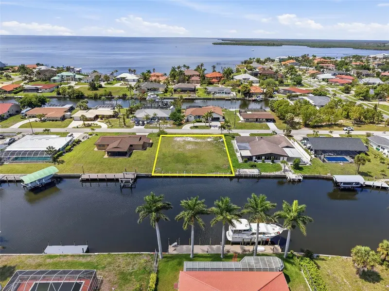 108 Sinclair St Se, FL