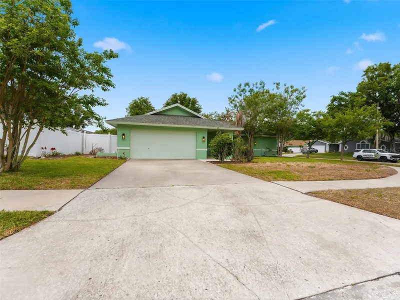 1424 Oakwood Ln, FL