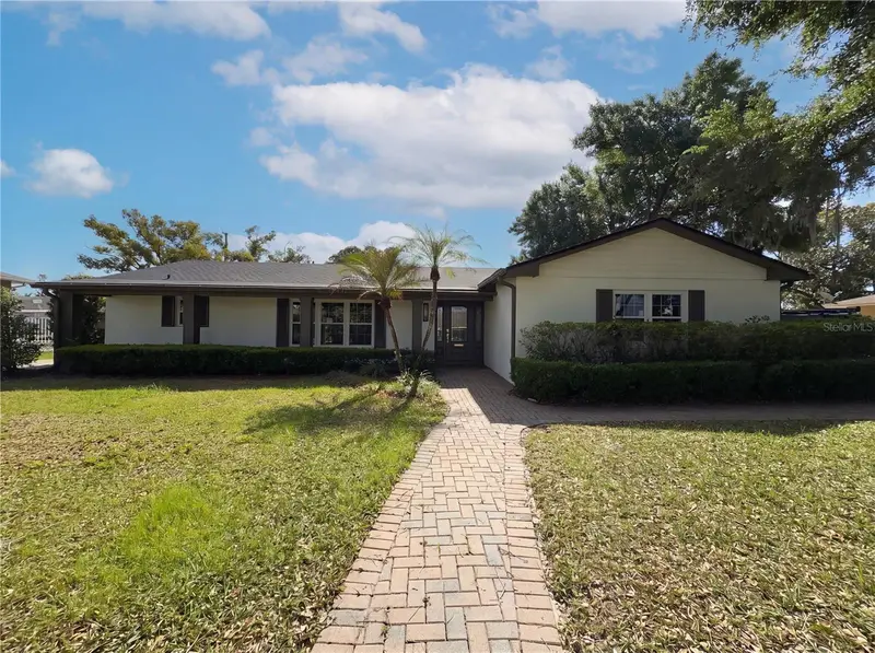 51 Oakleigh Ln, FL