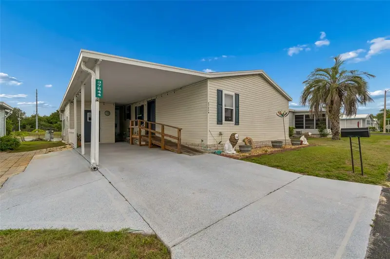 37644 Pinata Ave, FL
