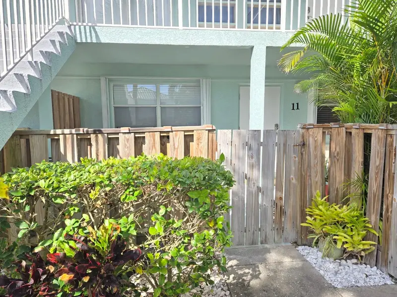 7605 Ridgewood Ave #11-1, FL