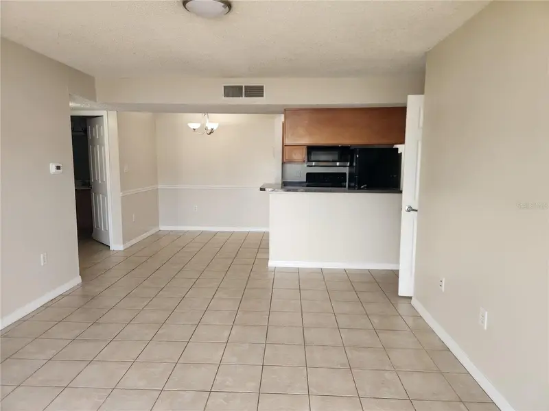 803 Lake Haven Sq #101, FL