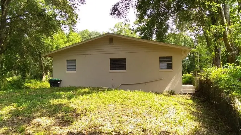 5036 College, FL