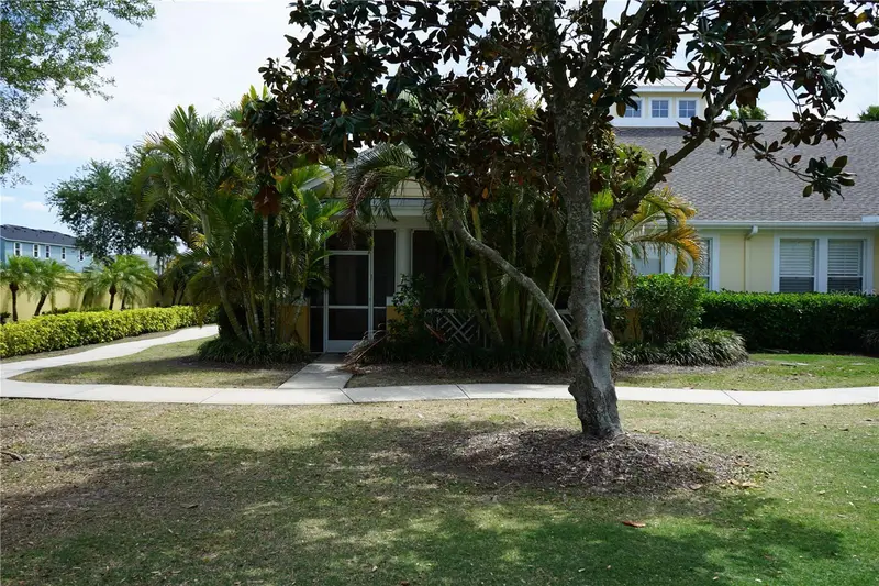 201 Sunset Crest Ct, FL