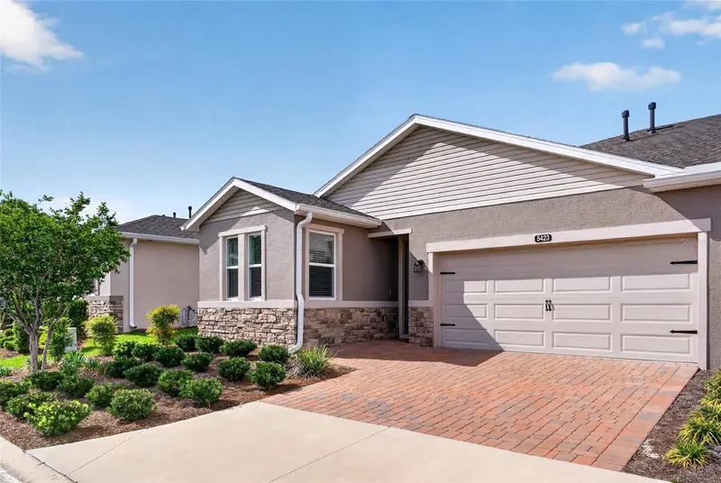 5423 Nw 33rd Pl, FL