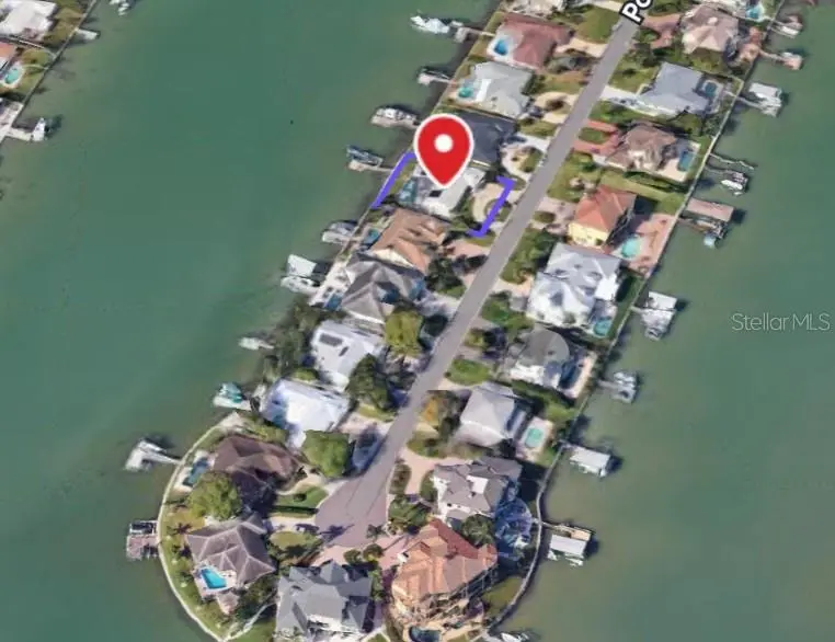 212 Poinciana Ln, FL