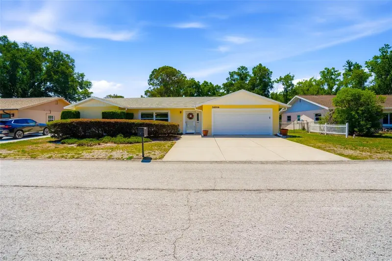 26916 Magnolia Blvd, FL