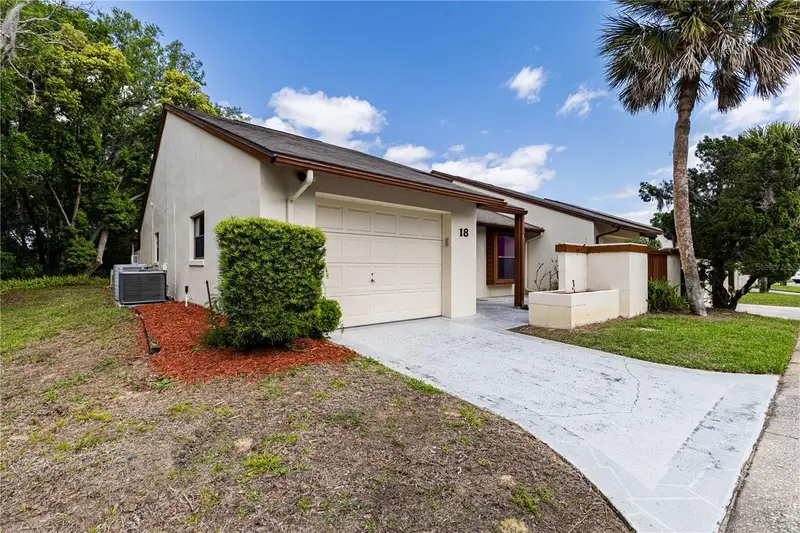 2681 Washington Ave #18, FL