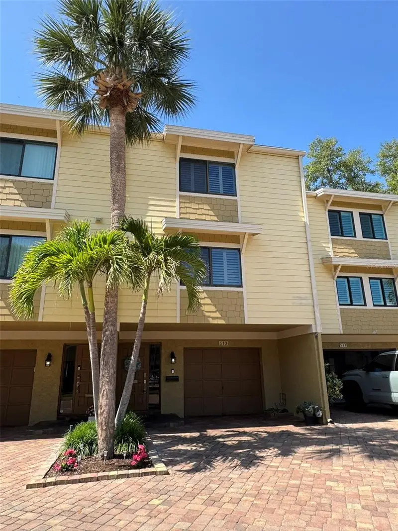 513 Haven Point Dr, FL