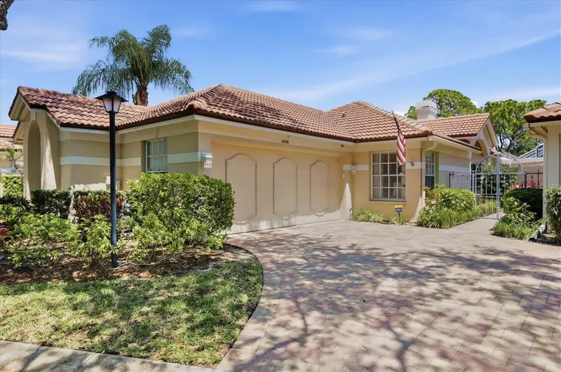 4068 Lyndhurst Ct, FL