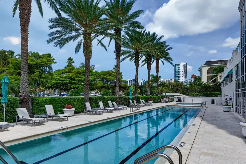 340 S Palm Ave #14, FL