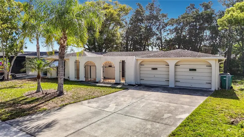 4320 Newbury Dr, FL