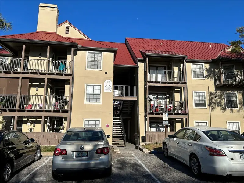241 Afton Sq #304, FL