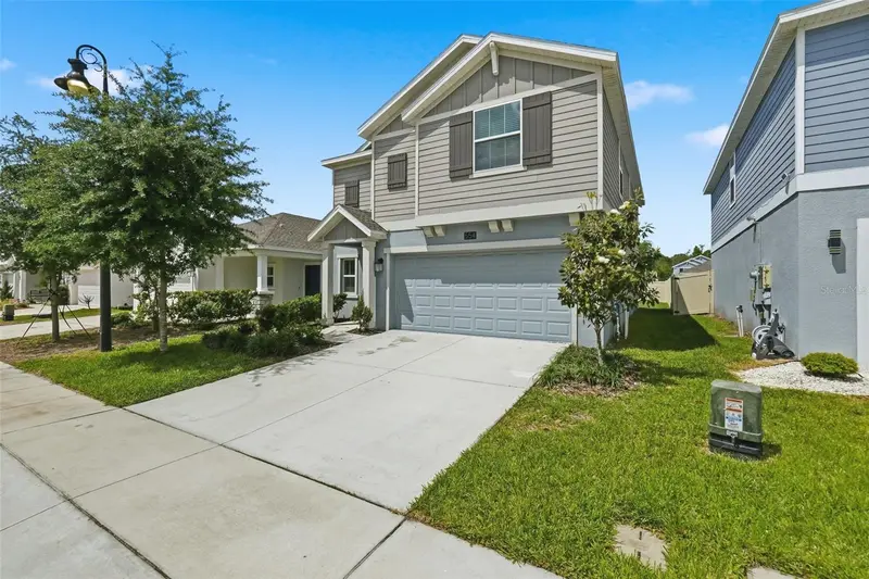 554 Jett Ln, FL