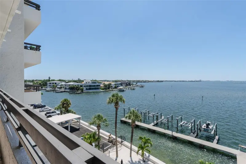 5700 Mariner St #503a, FL