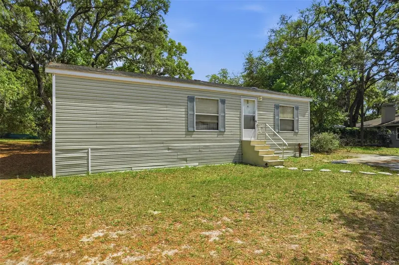 15620 Hays Rd, FL