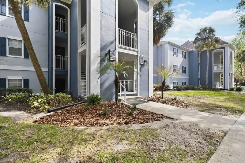 6206 Bayhill Ln #6206, FL