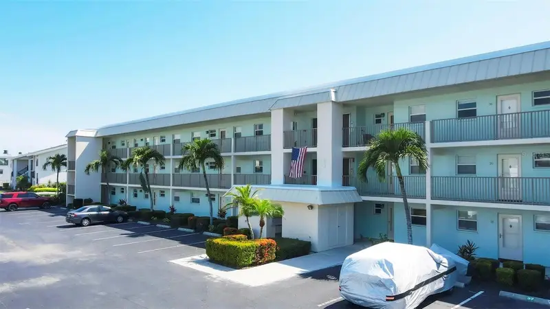 9200 Midnight Pass Rd #24, FL