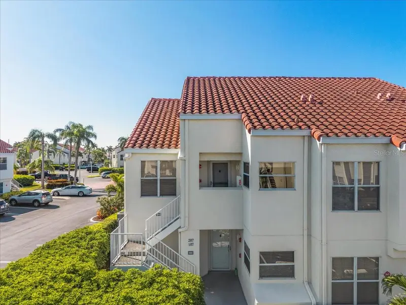 6061 Bahia Del Mar Blvd #207, FL