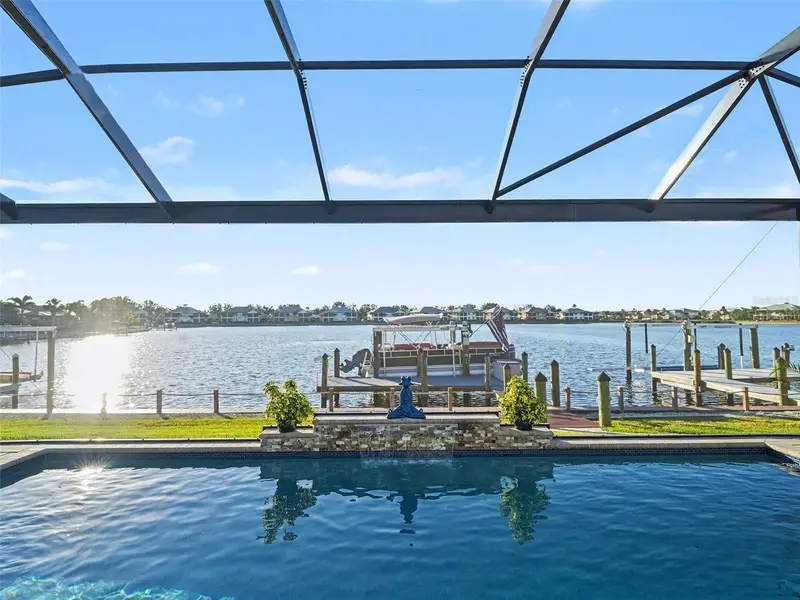 1018 Overlook Ct, FL