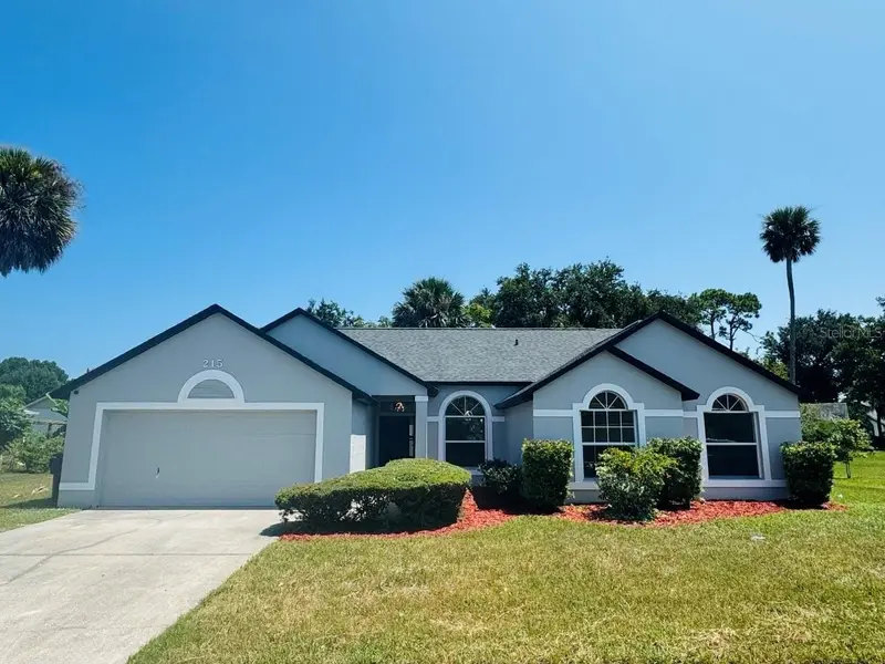 215 Hollowbrook Cir, FL