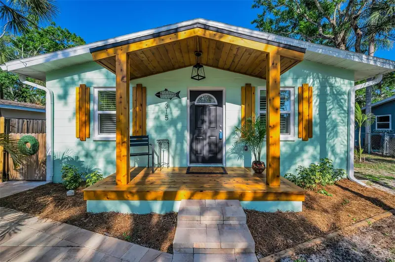 315 Bath St, FL