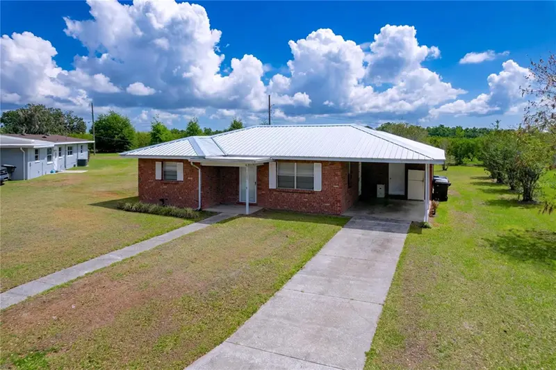 1305 Hickory Ln S, FL