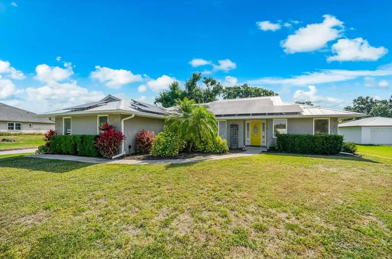 1821 Racimo Dr, FL