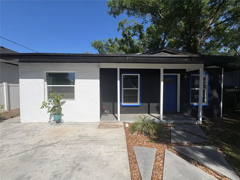 7019 N Willow Ave, FL