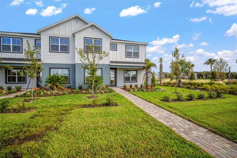 10705 Wading River Ave, FL