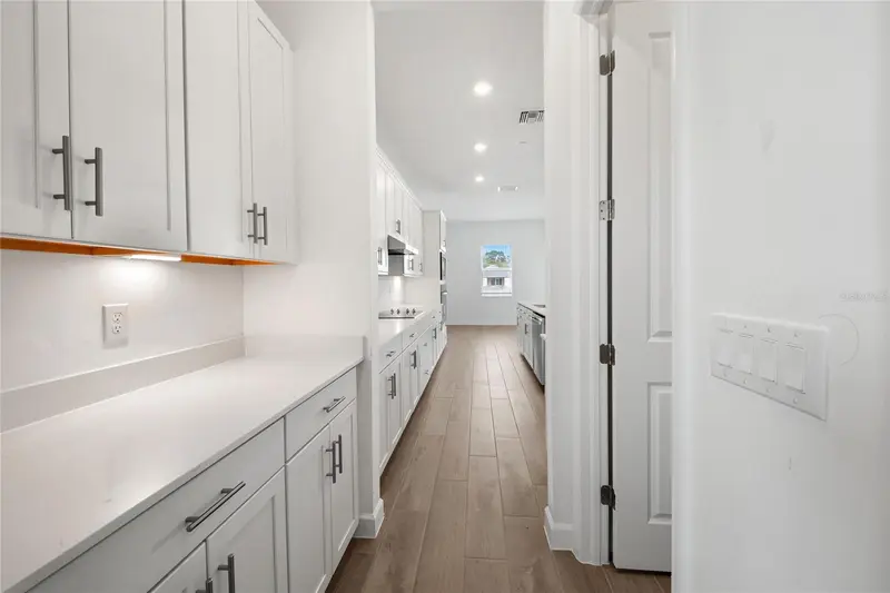 19227 Scallop Loop, FL