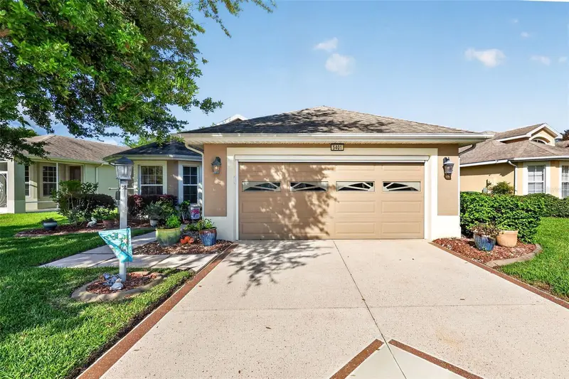 5401 Aurora Dr, FL